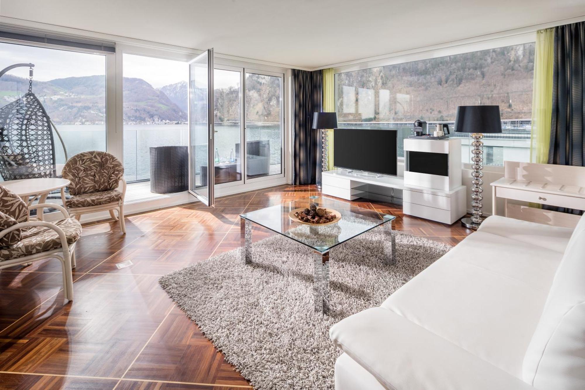 Hotel Seehotel Pilatus 4*